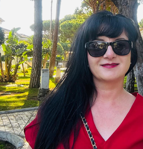 Hauptfoto von Frau Tina verbindet